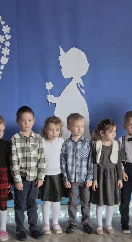 Dziś w naszym przedszkolu pojawili się wyjątkowi goście – Babcie i Dziadkowie 2 25 Scaled 1 558x1024