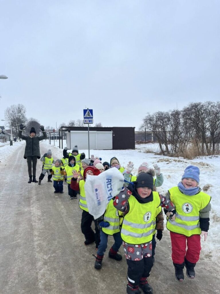 Drugi tydzień ferii edycja Misiaki🧸❄️ 3 5 Scaled 1 768x1024