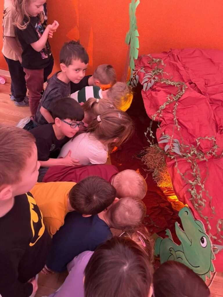 Dzień Dinozaura w naszym przedszkolu! 🦕 3 7 Scaled 3 768x1024