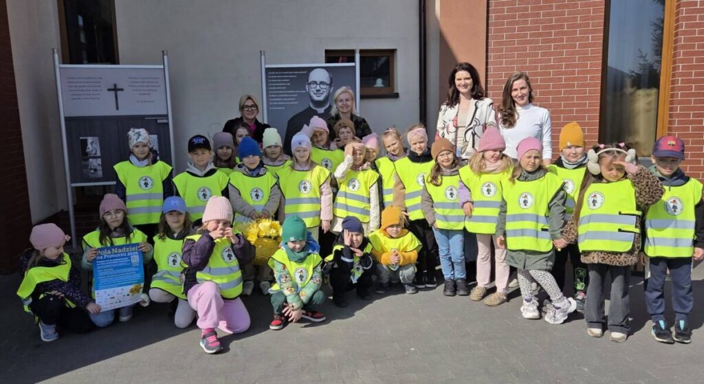 Kwiat poprzez swoją subtelność, barwę i zapach 6 19 Scaled 4 1024x559